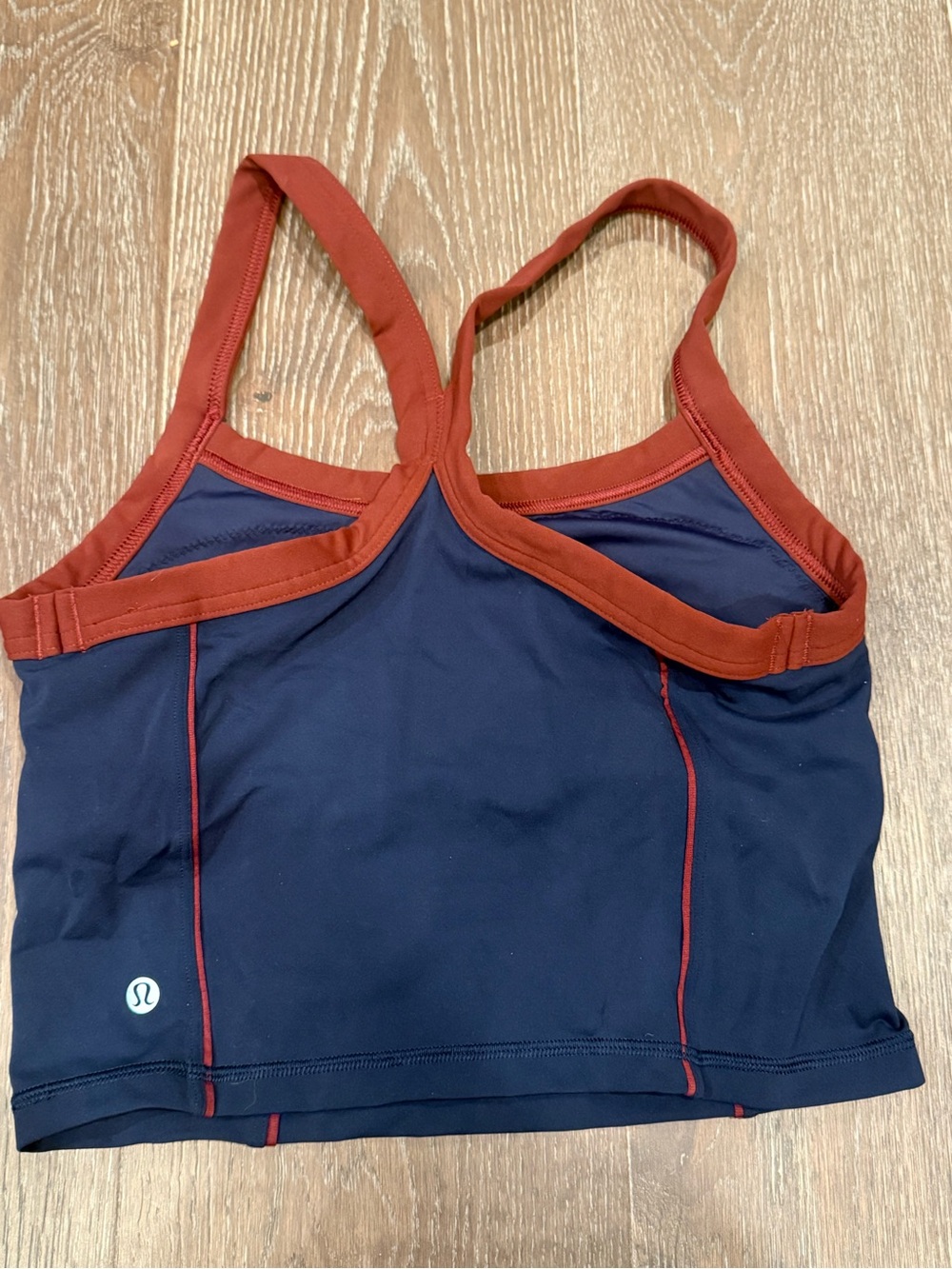 Lululemon Women's Navy and Rust Crop Tank - Size 8 - Picture 2 of 2